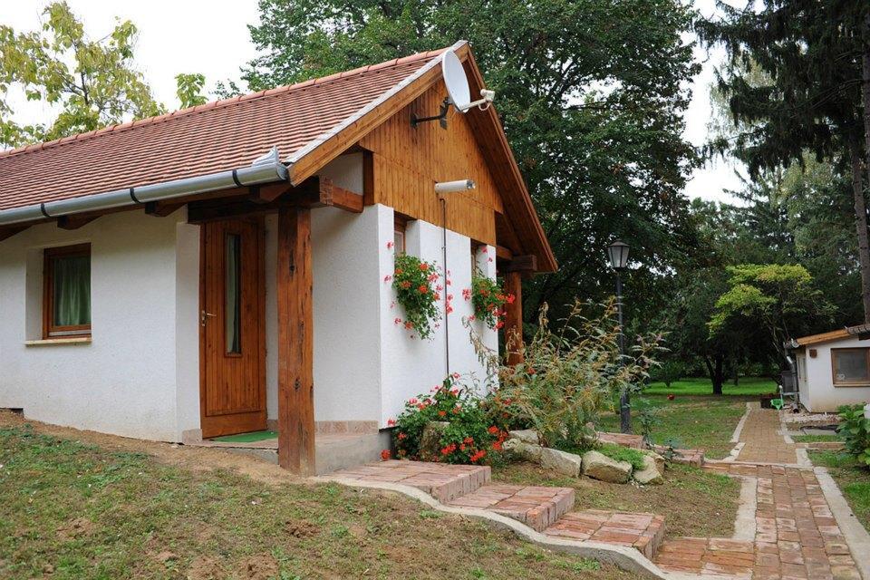 Kastelyszallo Mateszalka住宿加早餐旅馆 外观 照片